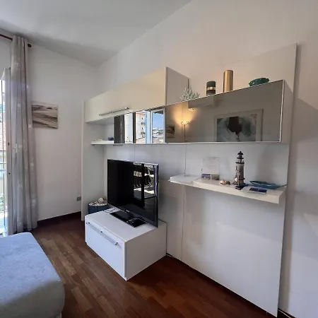 Il Bacio Del Sole Apartment *